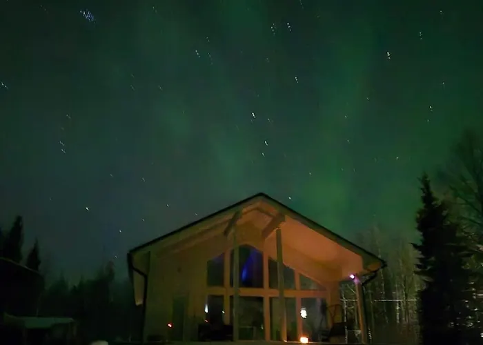 Northern Lights From Inside, Lake, Sauna,Silent Shine רובניימי
